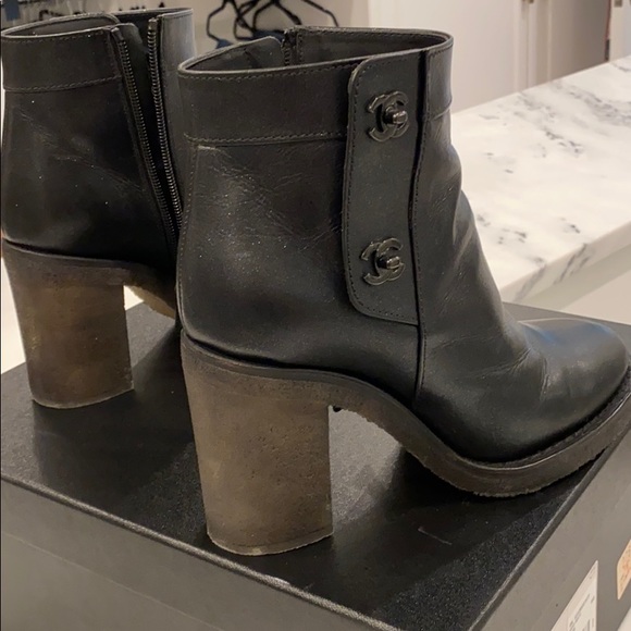 Chanel CC turnlock Booties - Picture 2 of 7